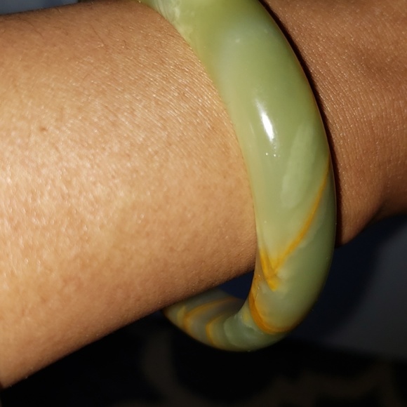 Jade - Picture 3 of 4